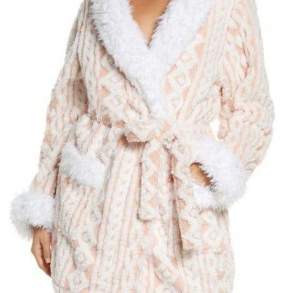 NEW Honeydew Intimates Bundle Up Twinkle Short Plush Robe Faux Fur Geometric